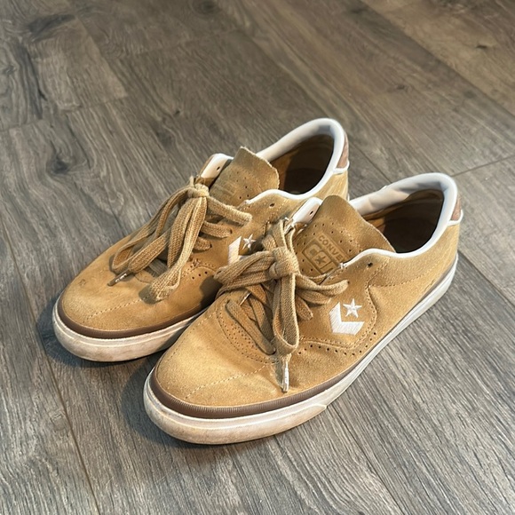 L. Lopez Converse Brown Sneakers size 6.5 women’s - Picture 1 of 6